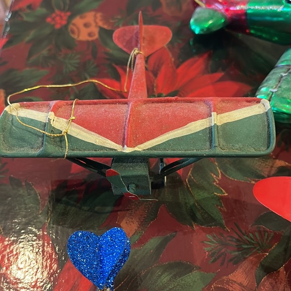 4 different style Christmas airplane ornaments - Picture 3 of 5